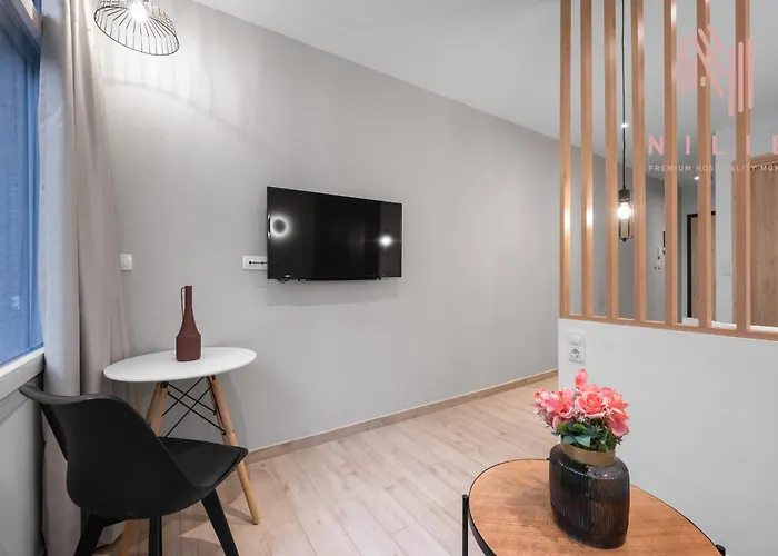 V1 Boutique Nilie Hospitality Mgmt شقة سالونيك