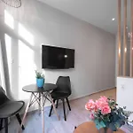 V1 Boutique Nilie Hospitality Mgmt Apartamento